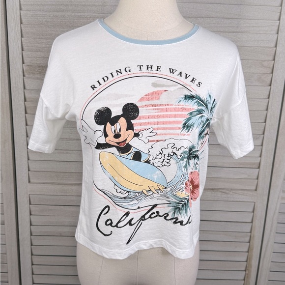 DISNEY "California" Mickey Mouse Surfing Cropped White  T-Shirt-4 - Picture 1 of 2